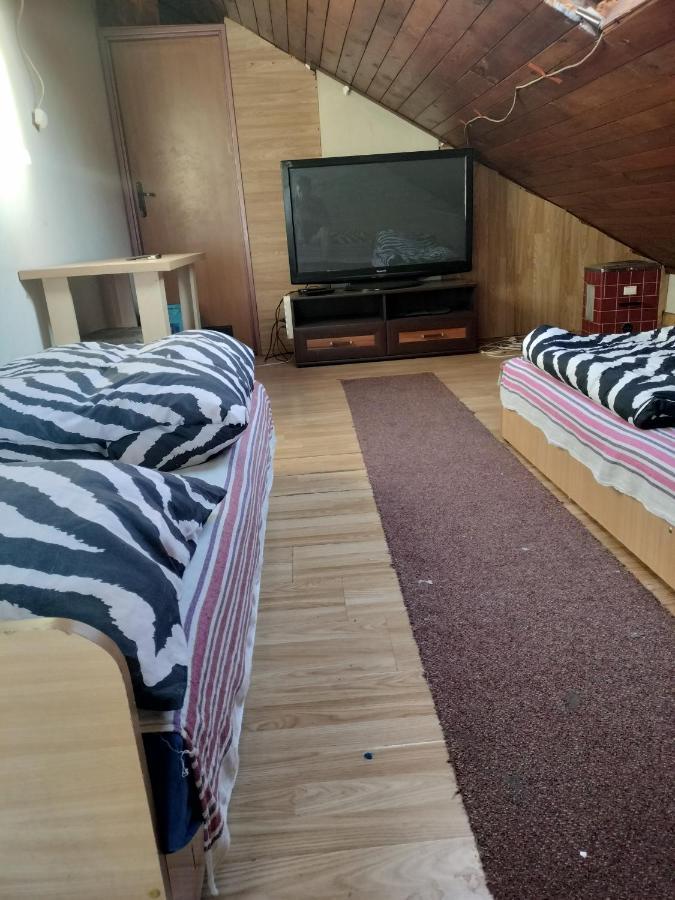 Pokoje Kwatery Noclegi 690490890 Konin  Kültér fotó