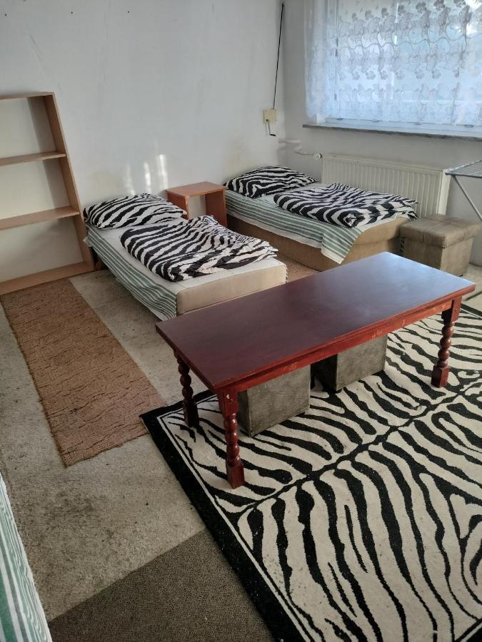 Pokoje Kwatery Noclegi 690490890 Konin  Kültér fotó